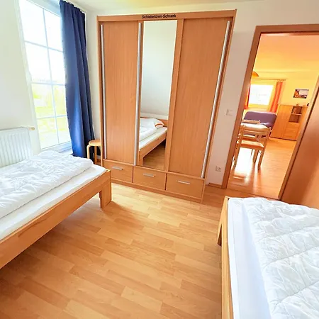 Seelenfrieden 4 - Balkon, Ausblick, 2 Sz Appartement Alt Reddevitz